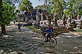 Banteay Kdei temple - cruciform terrace with naga-balustrades and lions before east gopura III.